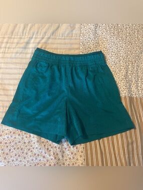 Women’s green shimmer athleta shorts size 0